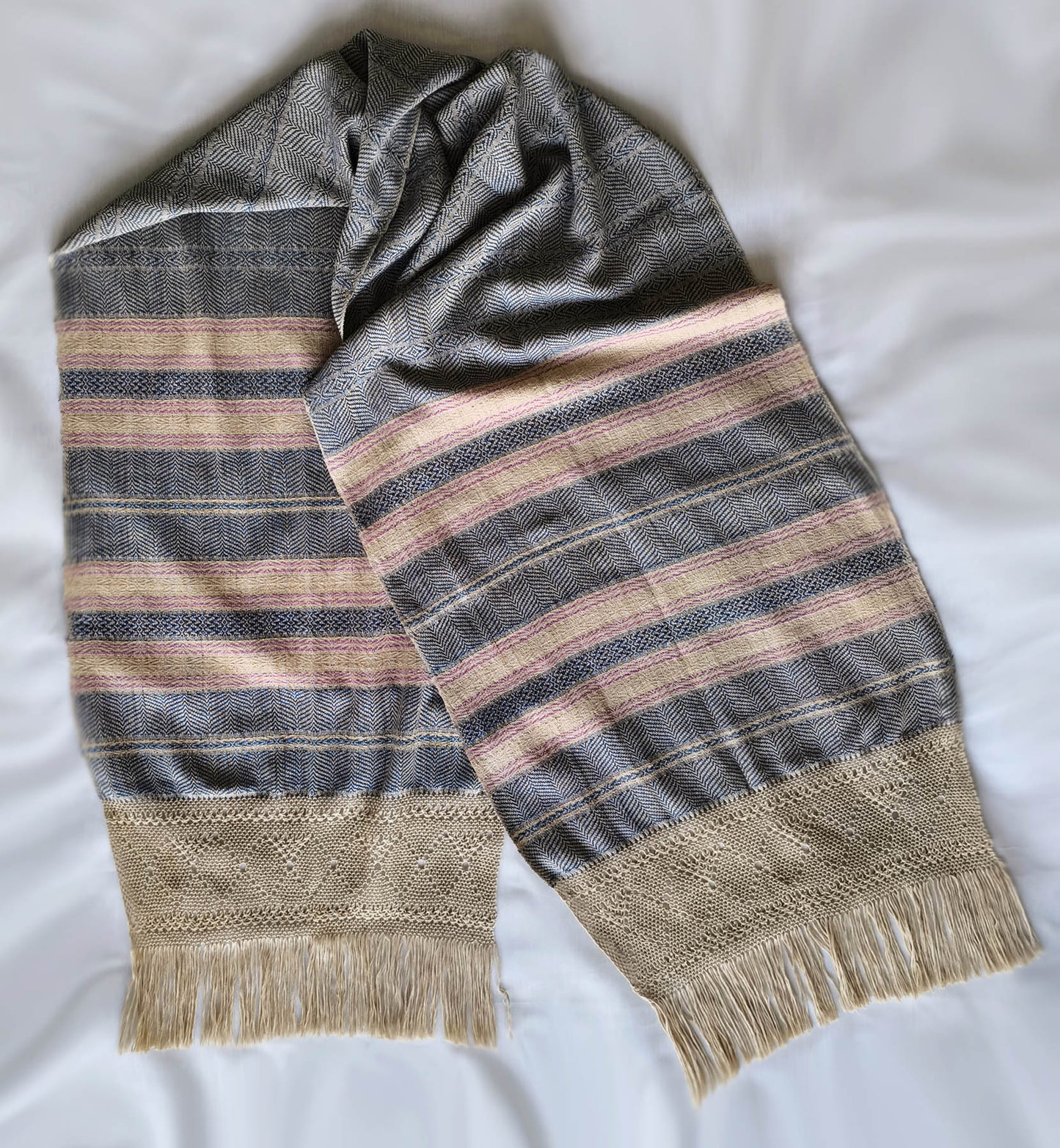 Rebozo d'exception. L'Inconquis "Tajꞌok" Medium