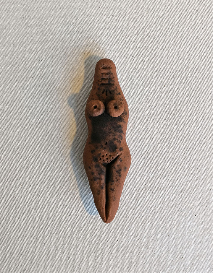 Femme de Terre - pièce décorative en terre cuite