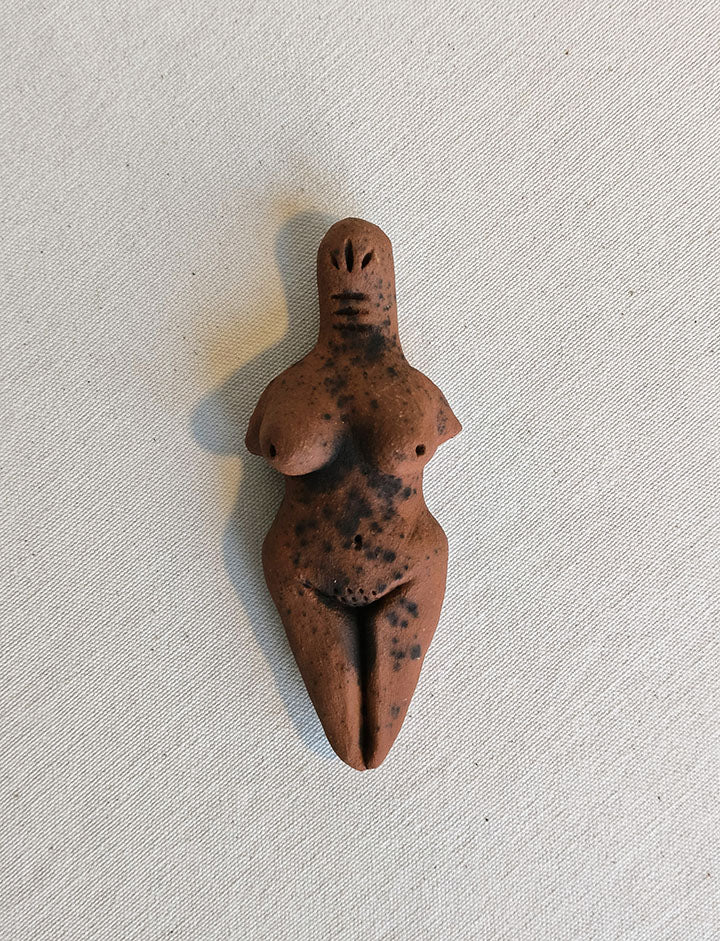 Femme de Terre - pièce décorative en terre cuite