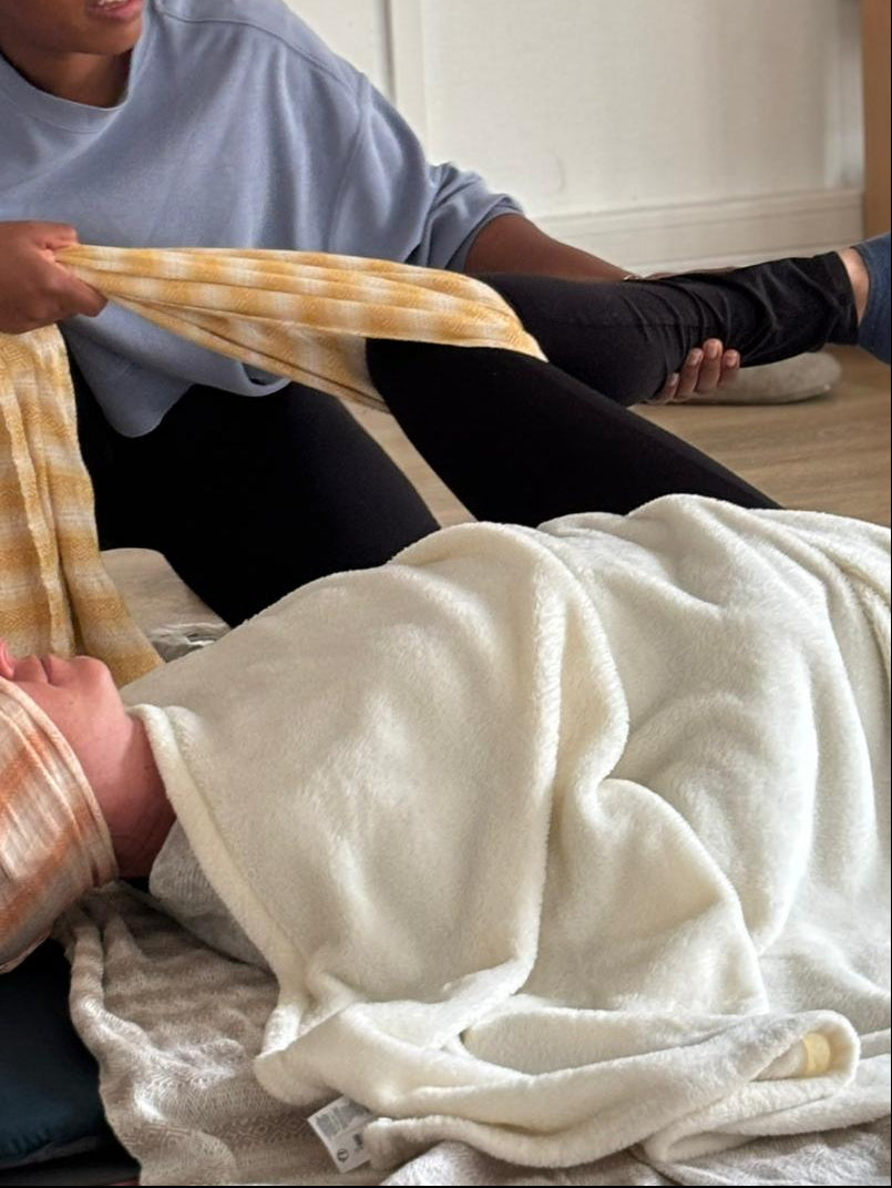 Acompte Formation. Ancrage dans le Soin (massage) traditionnel avec Rebozo à Paris