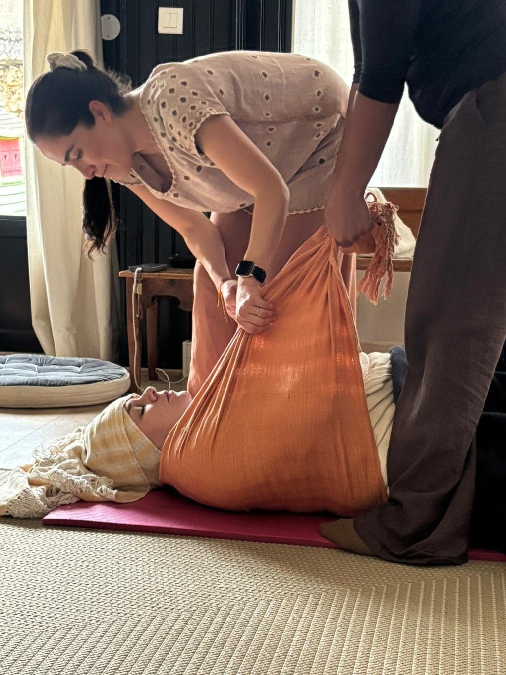 Acompte Formation. Ancrage dans le Soin (massage) traditionnel avec Rebozo à Paris